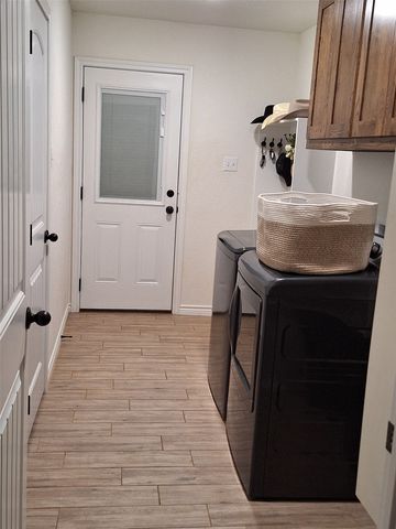 1057 Hereford Drive, Springtown, TX 76082