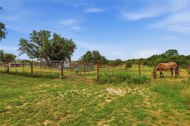 1057 Hereford Drive, Springtown, TX 76082