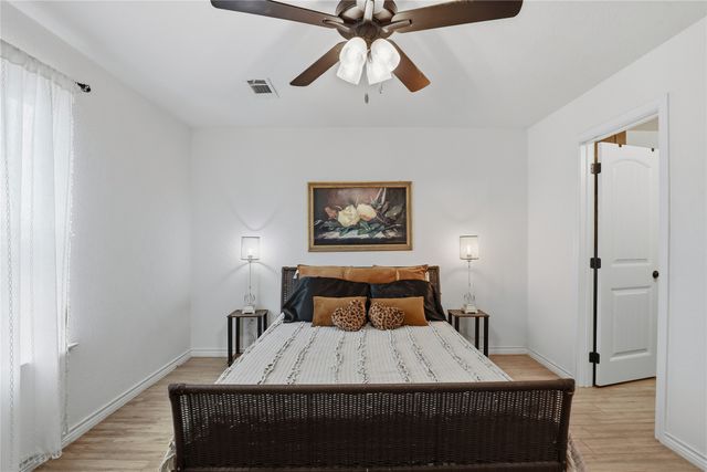 1057 Hereford Drive, Springtown, TX 76082
