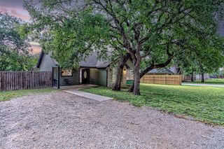 724 Cypress LN, Cottonwood Shores, TX 78657