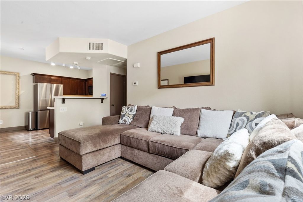 2110 Los Feliz Street 1039, Las Vegas, NV 89156