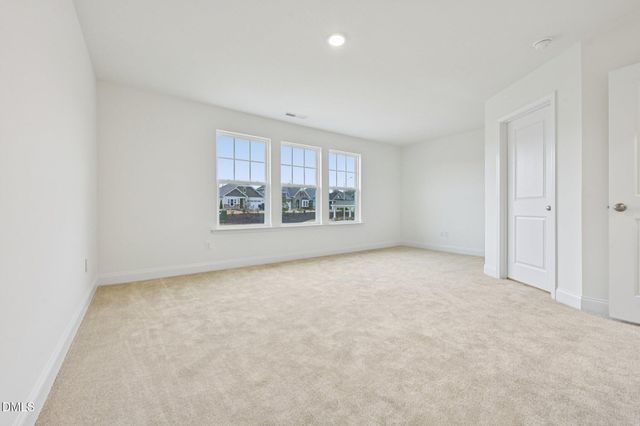 652 Sefton Park Drive, Zebulon, NC 27597