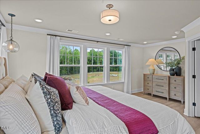 652 Sefton Park Drive, Zebulon, NC 27597