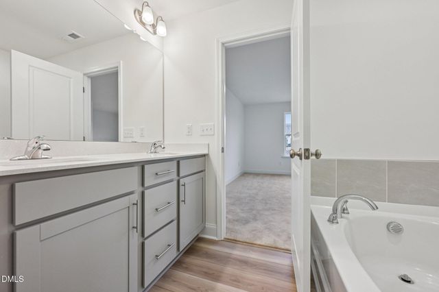 652 Sefton Park Drive, Zebulon, NC 27597