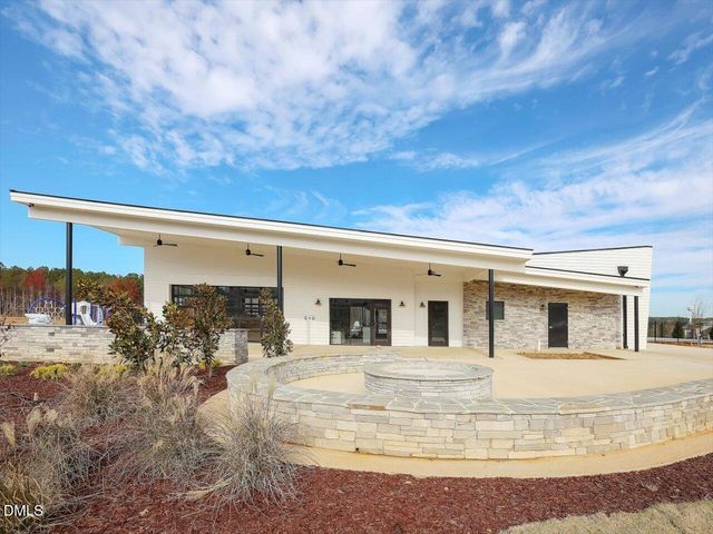 652 Sefton Park Drive, Zebulon, NC 27597