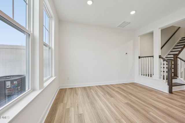 652 Sefton Park Drive, Zebulon, NC 27597