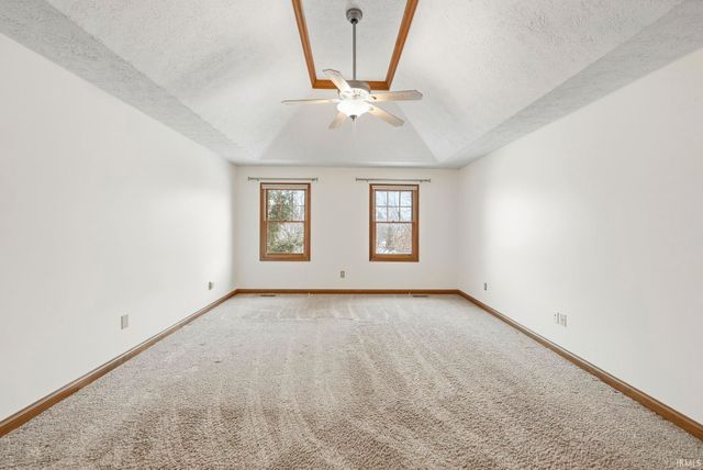 10236 Bent Tree Lane, Fishers, IN 46037