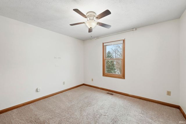 10236 Bent Tree Lane, Fishers, IN 46037