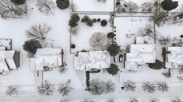 10236 Bent Tree Lane, Fishers, IN 46037