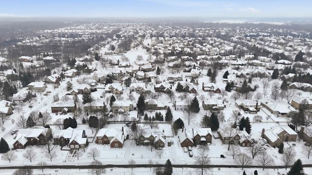 10236 Bent Tree Lane, Fishers, IN 46037