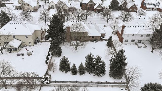 10236 Bent Tree Lane, Fishers, IN 46037