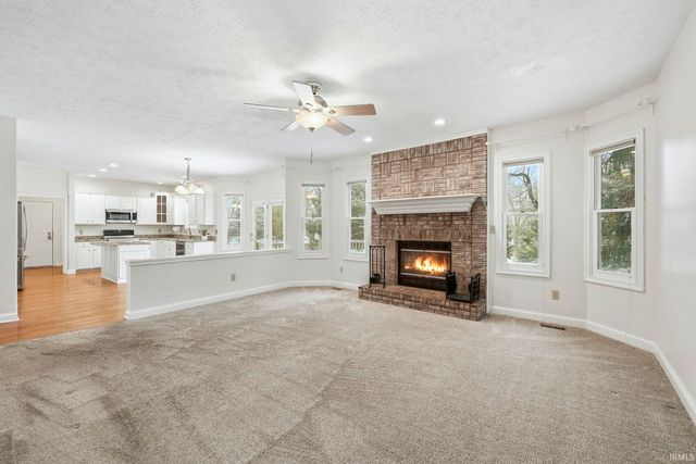 10236 Bent Tree Lane, Fishers, IN 46037