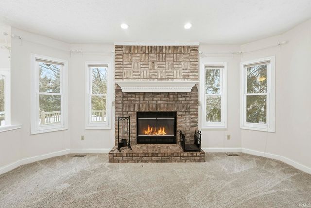 10236 Bent Tree Lane, Fishers, IN 46037