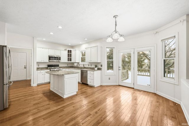 10236 Bent Tree Lane, Fishers, IN 46037