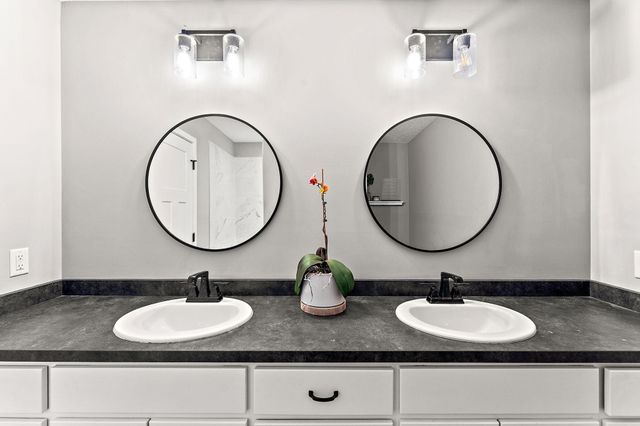 20044 Killdeer Street NW, Oak Grove, MN 55011