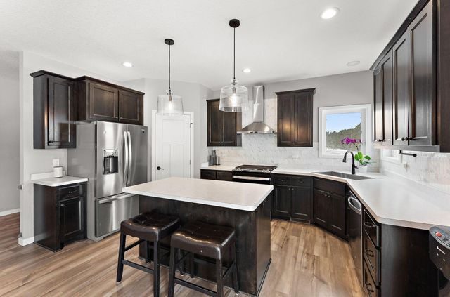 20044 Killdeer Street NW, Oak Grove, MN 55011