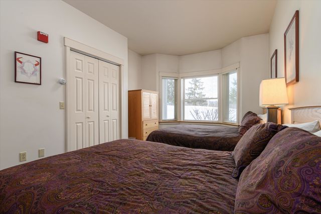 13 Daybreak Drive E103, Ludlow, VT 05149