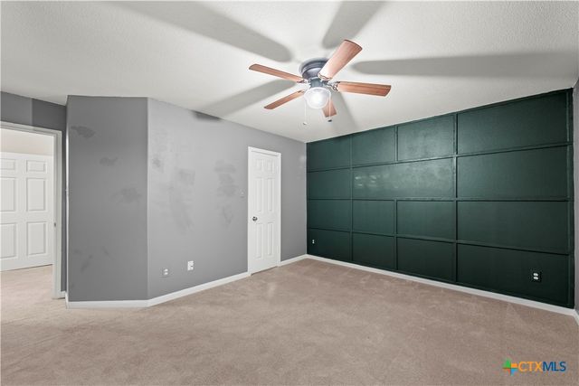 105 J E Brown Lane, Jarrell, TX 76537