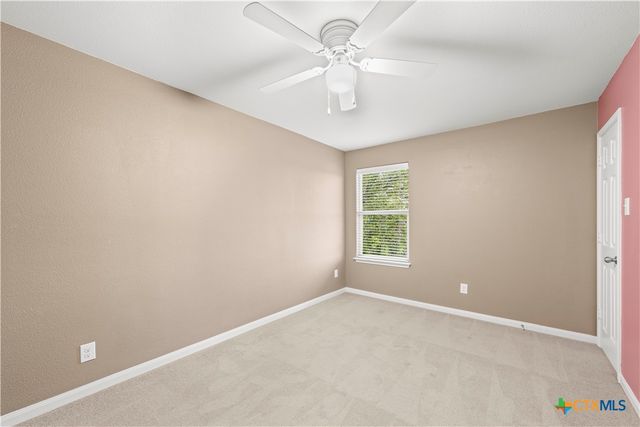 105 J E Brown Lane, Jarrell, TX 76537