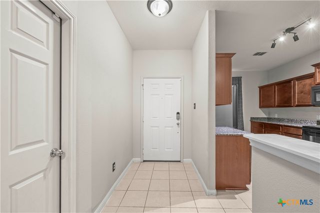 105 J E Brown Lane, Jarrell, TX 76537