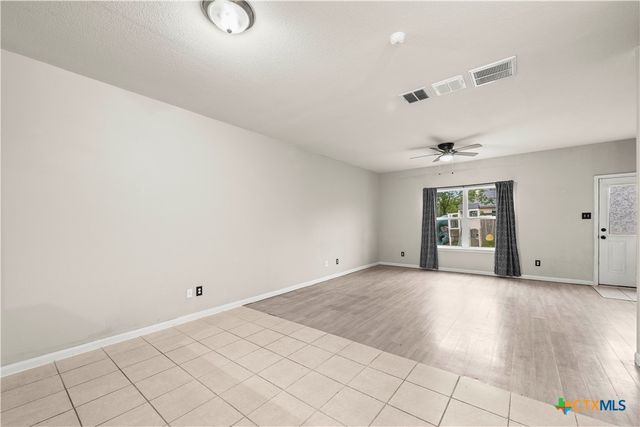 105 J E Brown Lane, Jarrell, TX 76537