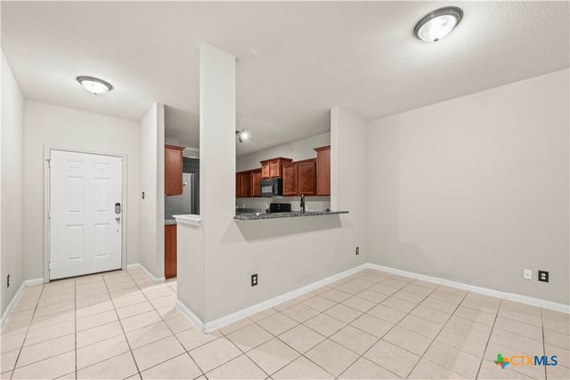 105 J E Brown Lane, Jarrell, TX 76537
