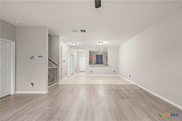 105 J E Brown Lane, Jarrell, TX 76537