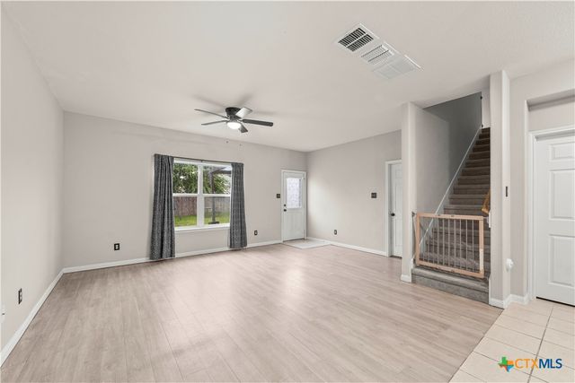 105 J E Brown Lane, Jarrell, TX 76537