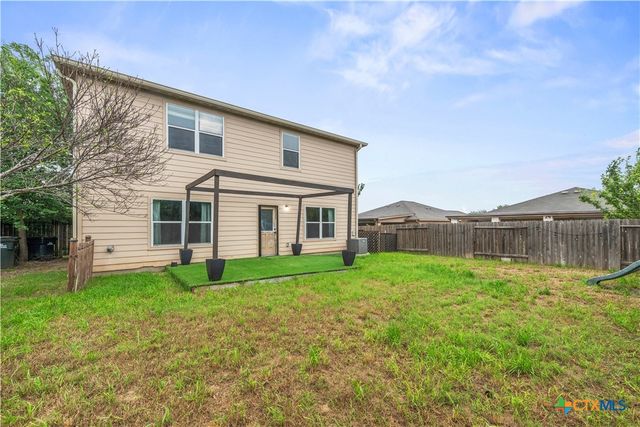105 J E Brown Lane, Jarrell, TX 76537