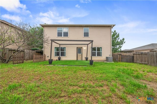 105 J E Brown Lane, Jarrell, TX 76537