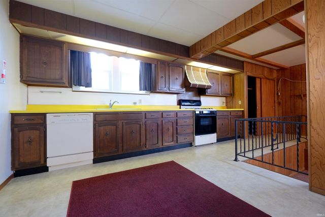 1714 M Street, Bedford, IN 47421