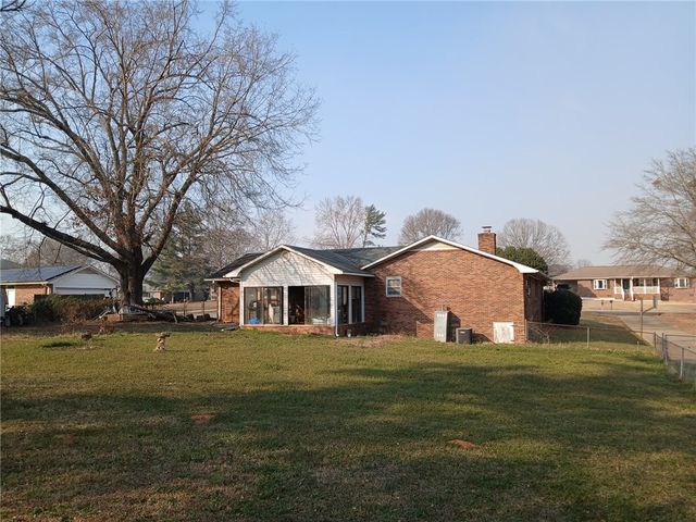 410 Van Martin Road, Anderson, SC 29621