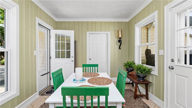 91 Love Lane, Warwick, RI 02886
