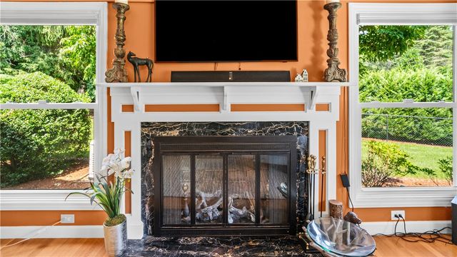 91 Love Lane, Warwick, RI 02886