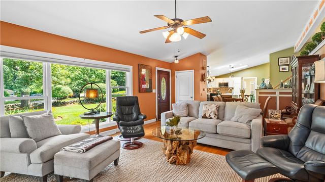 91 Love Lane, Warwick, RI 02886