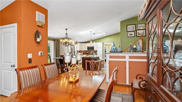 91 Love Lane, Warwick, RI 02886