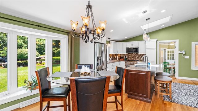 91 Love Lane, Warwick, RI 02886