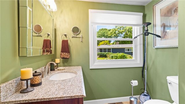 91 Love Lane, Warwick, RI 02886