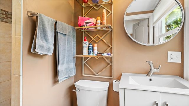 91 Love Lane, Warwick, RI 02886
