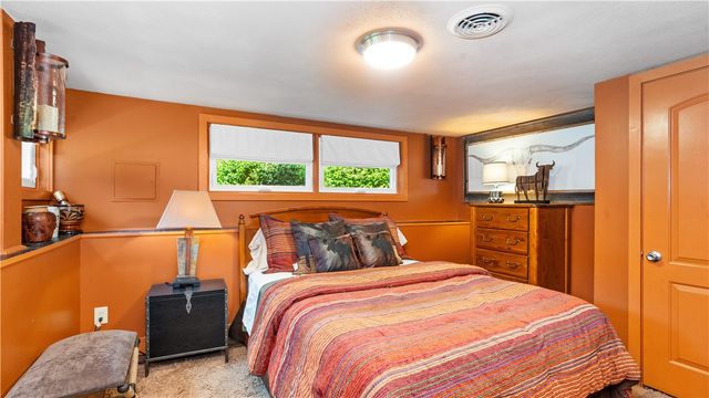 91 Love Lane, Warwick, RI 02886