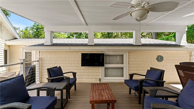 91 Love Lane, Warwick, RI 02886