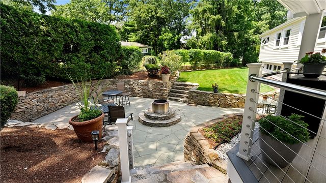 91 Love Lane, Warwick, RI 02886