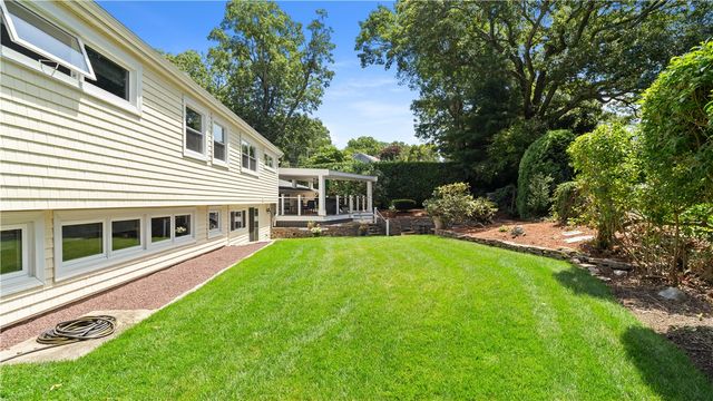 91 Love Lane, Warwick, RI 02886