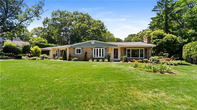 91 Love Lane, Warwick, RI 02886
