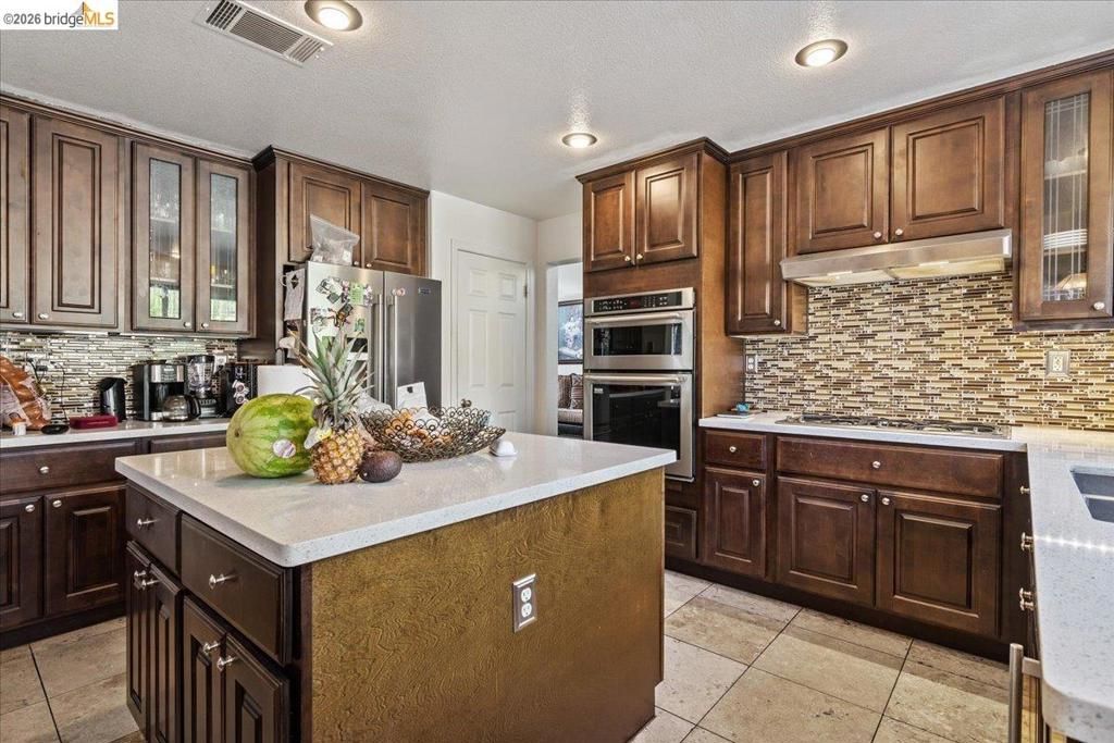 Image 11 of property listing at 4137 4137 Amargosa Drive, Antioch, CA 94531