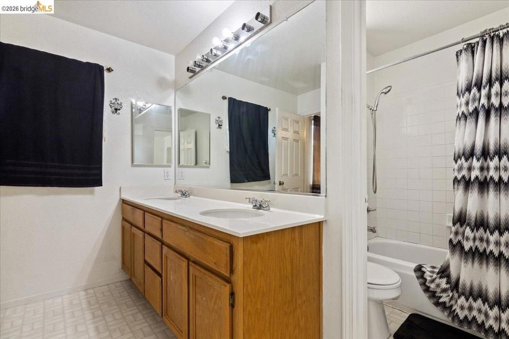 Image 23 of property listing at 4137 4137 Amargosa Drive, Antioch, CA 94531