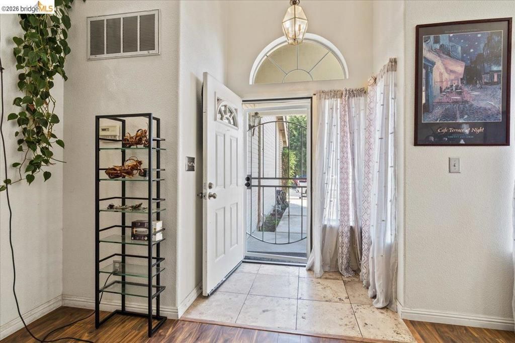 Image 3 of property listing at 4137 4137 Amargosa Drive, Antioch, CA 94531