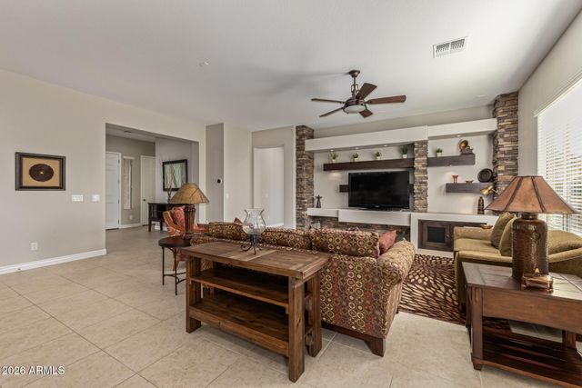 17873 W LAVENDER Lane, Goodyear, AZ 85338