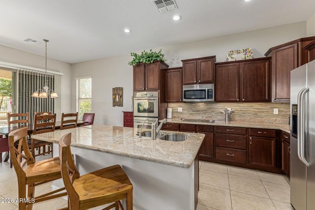 17873 W LAVENDER Lane, Goodyear, AZ 85338