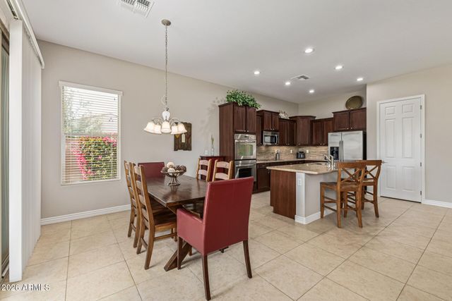 17873 W LAVENDER Lane, Goodyear, AZ 85338